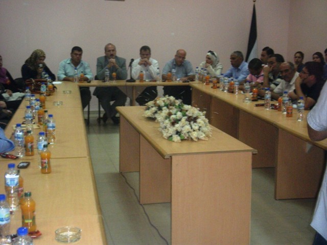 http://al-jaleel.org/ar/uploads/2182013-081654AM-3.jpg